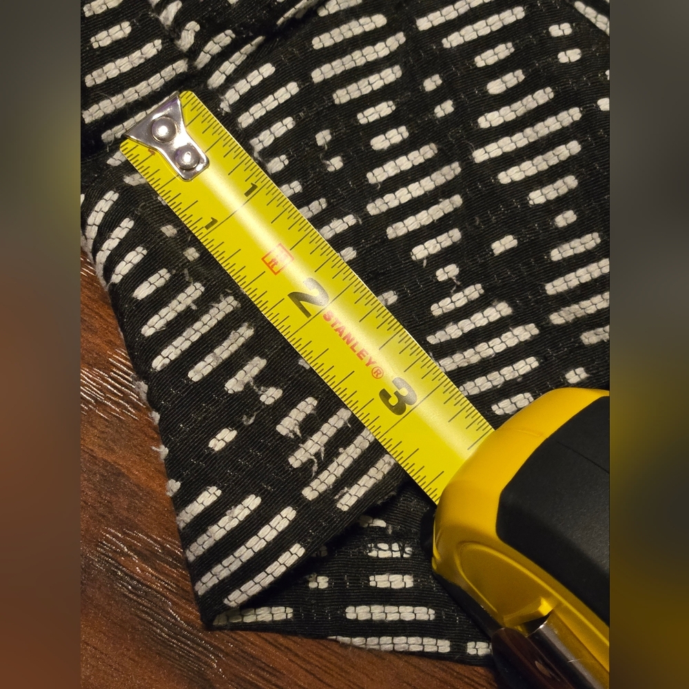 Old Navy Black/white Geo Print 12 - Picture 7 of 7